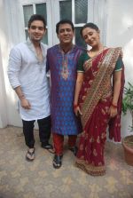 Rajendra Chawla, Sraman Jain, Rohini Banerjee at Sony TV_s Saas Bina Sasural on location in Malad on 24th Nov 2011 (49).JPG